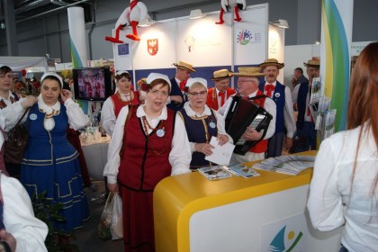 37_agrotravel
