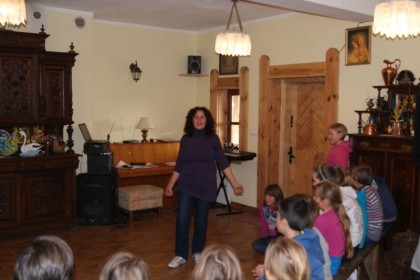 09