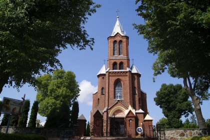 1_009_g_Gzy_kosciol_w_Szyszkach1